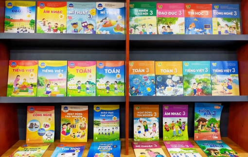 Khi sách giáo khoa đắt không xắt ra miếng