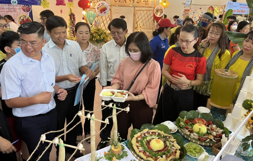 EVNHCMC: Sôi nổi “Ngày hội ẩm thực cảm ơn An toàn vệ sinh viên”