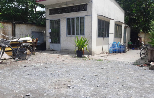 Bé gái 1 tuổi ở quận Bình Tân nghi bị bạo hành tử vong