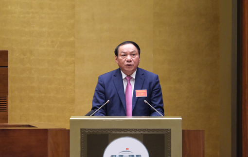 "Vợ ép chồng đi làm, kiếm nhiều tiền có phải bạo lực gia đình?"