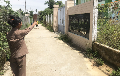 Trường tiền tỷ "đóng cửa" cỏ mọc um tùm, nay bắt đầu nhận trẻ