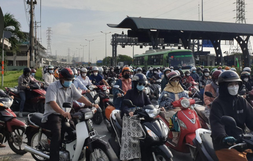 Đóng đường quanh cầu Rạch Chiếc: Đơn vị thu phí nói không tận thu