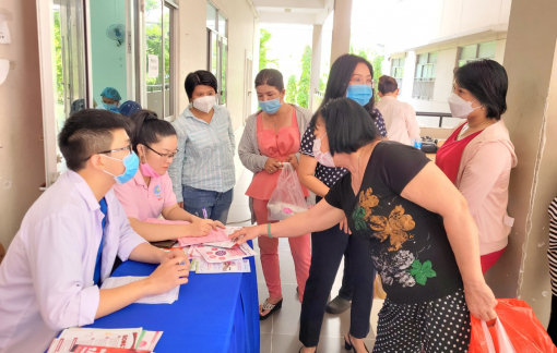 Ngày cuối tuần sôi nổi của các nữ công nhân