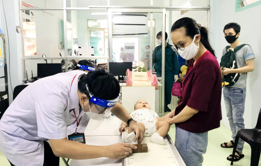 Nhân lực cho y tế cơ sở TPHCM: Vẫn là bài toán nan giải