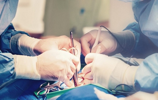 Bé trai 3 tuổi bị xoắn tinh hoàn, phải cắt bỏ