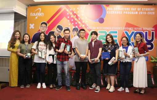 Cho con đi du học: Những điều được và mất của phụ huynh Việt