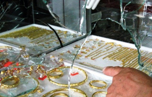 Cà Mau: Chủ tiệm vàng báo mất trộm hàng chục cây vàng