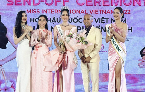 Á hậu Phương Anh đặt mục tiêu chiến thắng "Hoa hậu Quốc tế 2022"