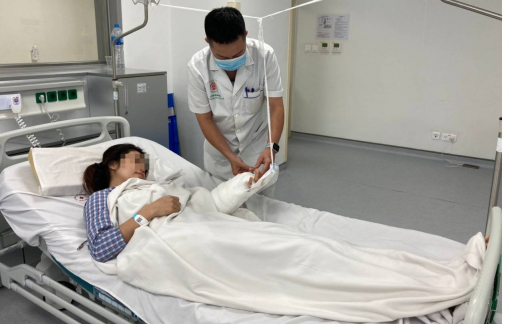 Đứt rời cẳng tay vì máy ép nước mía