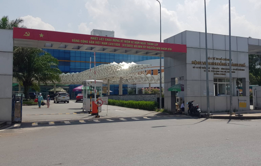 Người mẹ ném con 2 tháng tuổi từ tầng 5 Bệnh viện Nhi đồng Thành phố khai gì?