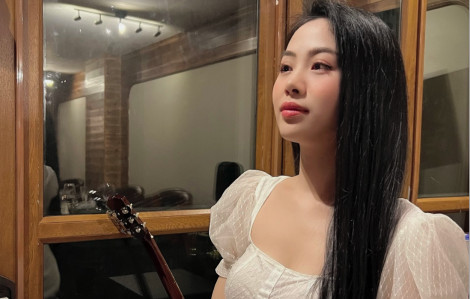Ca sĩ Dương Huệ: Xinh đẹp và hát hay vẫn... chưa là gì cả