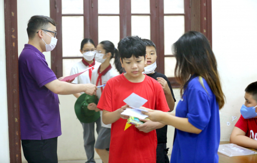 Tuyển sinh lớp 6 căng như… thi đại học