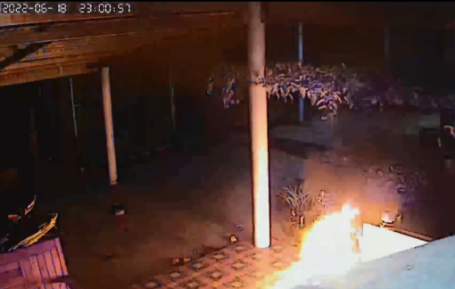 Bình Định bắt khẩn cấp 3 người ném "bom xăng" nghi do mâu thuẫn