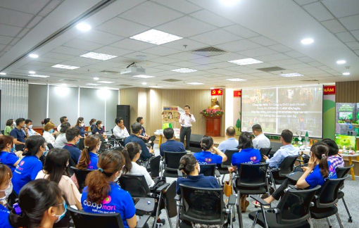 Phân loại rác tại nguồn: Cần thay đổi tư duy, đừng để chị em “ôm việc”!