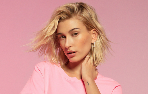 Hailey Bieber thích dùng mỹ phẩm có giá phải chăng