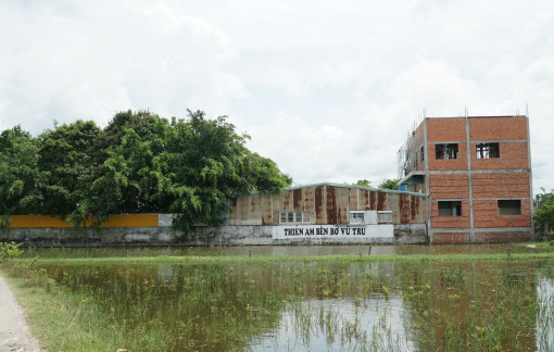 Tịnh thất Bồng Lai bị đình chỉ thi công nhưng vẫn ngang nhiên xây dựng