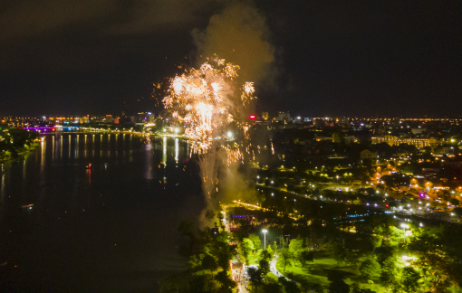 Cố đô Huế lưu luyến đêm giã bạn