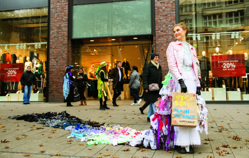 Kỷ nguyên thời trang nhanh sắp sụp đổ?