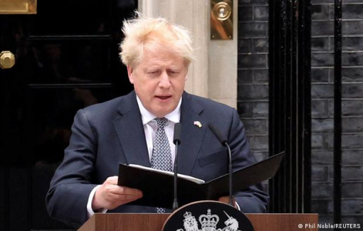 Thủ tướng Anh Boris Johnson tuyên bố từ chức