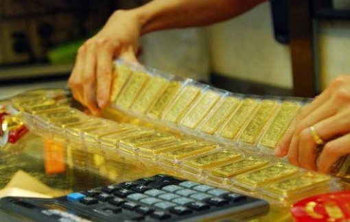 Thị trường vàng "lệch pha", người mua chịu thiệt