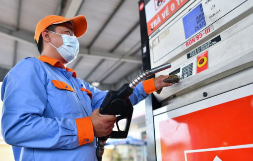 Giá xăng có thể giảm còn 30.000 đồng/lít