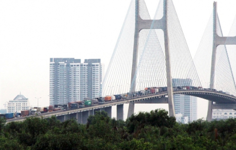 CSGT TPHCM đề nghị người dân hạn chế đi qua cầu Phú Mỹ