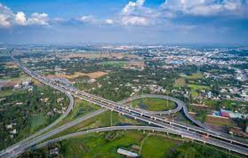 Chờ tháo nút thắt để phát triển vùng kinh tế trọng điểm phía Nam