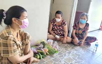 nhung-nguoi-dan-ba-mot-minh-doi-_1658078
