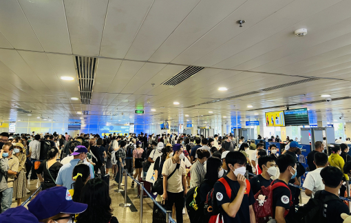 Khách bay Vietjet, Bamboo phải trả thêm 100.000 đồng nếu muốn làm thủ tục nhanh