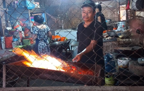 Kinh doanh thịt chó bùng nổ ở Indonesia
