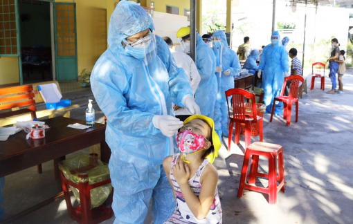 Nhiều bác sĩ ở Quảng Ngãi, Bình Định nghỉ việc