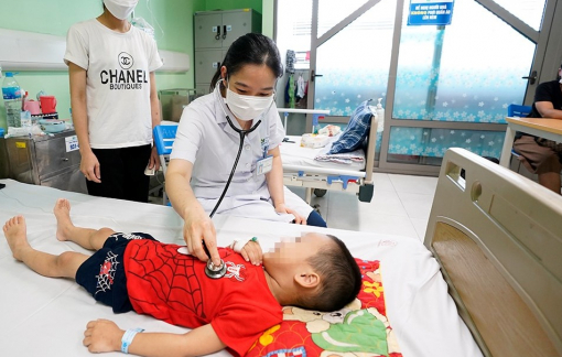 Hai anh em ruột suy thận cấp vì ngộ độc vitamin D
