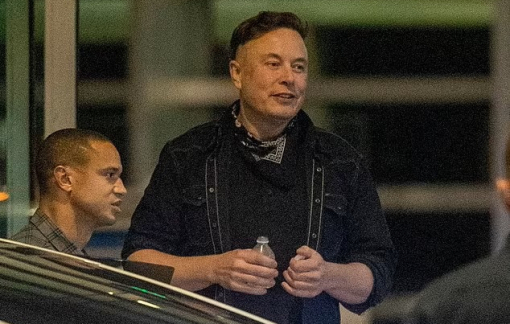 Elon Musk phủ nhận dan díu với vợ của người sáng lập Google