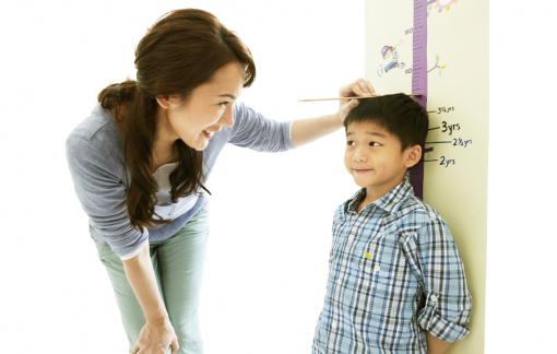 Giúp trẻ tăng chiều cao bằng dinh dưỡng và sinh hoạt hợp lý