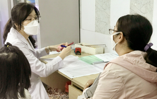Những dấu hiệu nhận biết trẻ chậm cao lớn