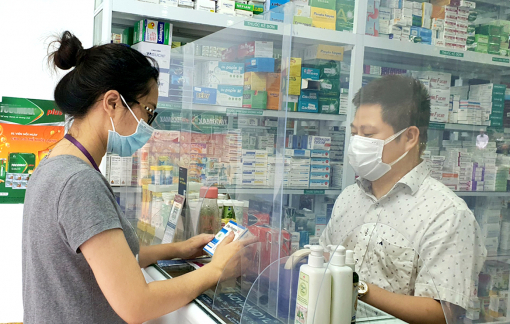 Số ca mắc cúm A tăng, giá thuốc và kit xét nghiệm “nhảy múa”