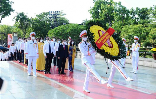 Lãnh đạo Đảng, Nhà nước tưởng niệm các Anh hùng liệt sĩ