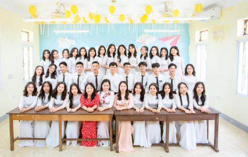 Lớp học 100% học sinh người dân tộc thiểu số có điểm thi tốt nghiệp THPT “cao chót vót”