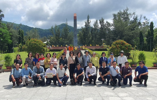 Báo Phụ Nữ và các thành viên Khối thi đua 5 tổ chức về nguồn tại Côn Đảo