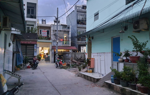 TPHCM: Mâu thuẫn việc mua ma túy, 1 thanh niên bị đâm tử vong