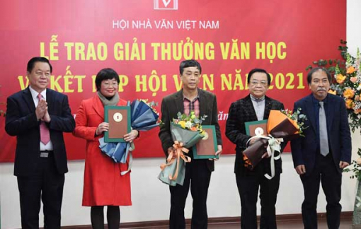 7 thành viên xin rút, Hội Nhà văn nói do “có những điều chưa hoàn toàn nhất trí”