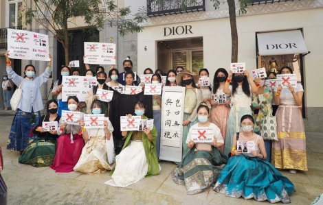 Hãng thời trang xa xỉ Dior tiếp tục bị chỉ trích ở Trung Quốc