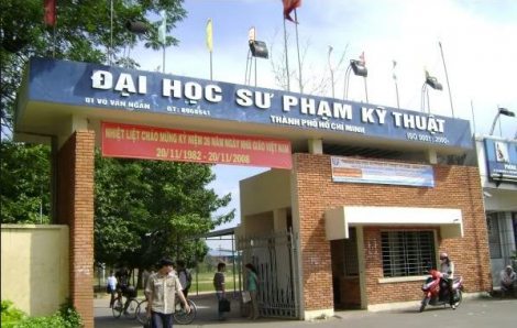 Đại học Sư phạm Kỹ thuật TPHCM dừng tuyển ngành Luật đột ngột, thí sinh trúng tuyển "chới với"