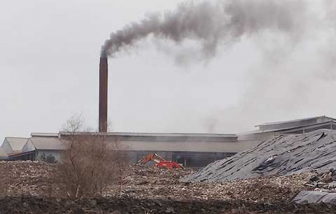 Công ty xử lý rác thải Tâm Sinh Nghĩa chưa khắc phục việc tồn lưu chất thải, rò rỉ khói lò đốt