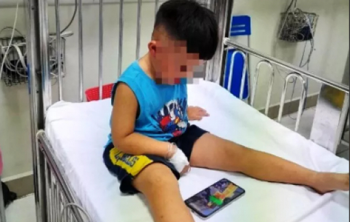 Bé trai 3 tuổi bị người thuê nhà nhét vào tủ cấp đông: Nhập viện trong tình trạng đa chấn thương