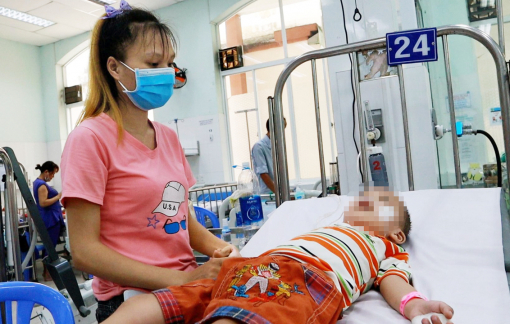 Hết nắng lại mưa, trẻ mắc hen suyễn tăng