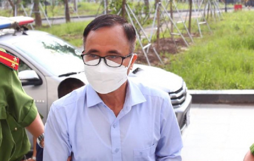 Cựu Bí thư Bình Dương nói “không bao che, bắt tay doanh nghiệp”