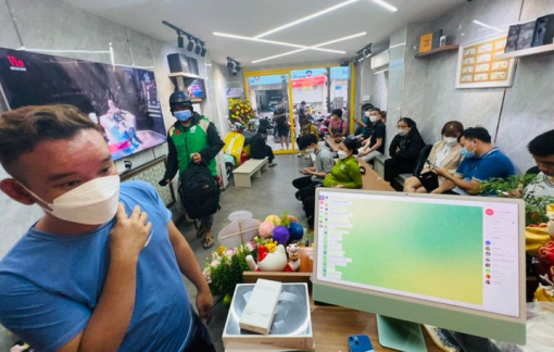 Rao bán iPhone, laptop... đời mới siêu rẻ, nhiều cửa hàng gom tiền cọc của khách