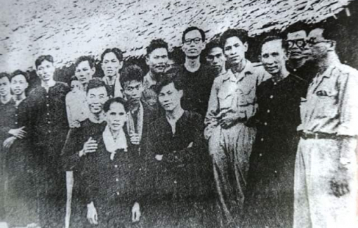 Người qua hai cuộc chiến, hai tên đường gửi lại nhân dân