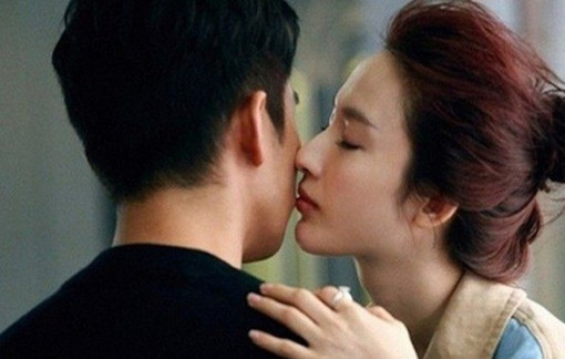 Chồng kiên quyết cắt đứt, nhưng cô tình nhân cứ ra sức chèo kéo, đòi quay lại với anh